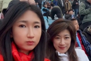 现场观战大连英博！王妍雯：作为女足真的羡慕男足的主场氛围