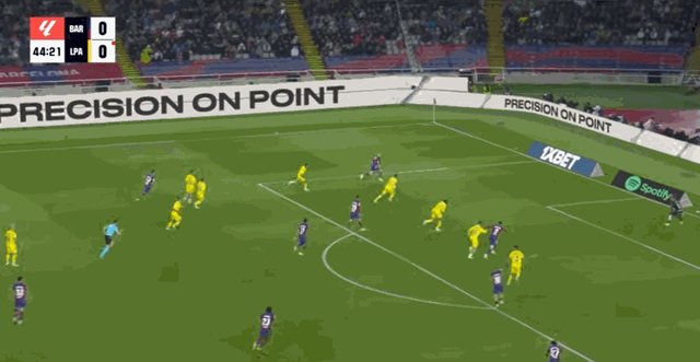 1711838427523020062.gif 拉菲推射偏出.gif