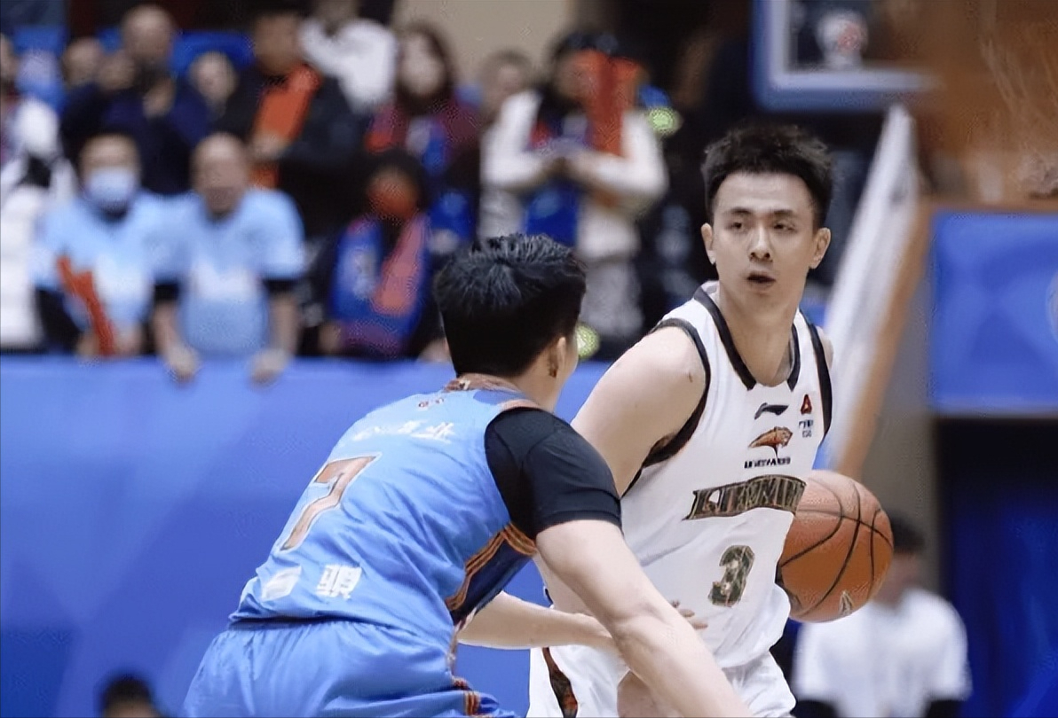 比赛结果-辽宁换帅如换刀，52分大胜刷新赛季最大赢球分差，两改变让人欣喜