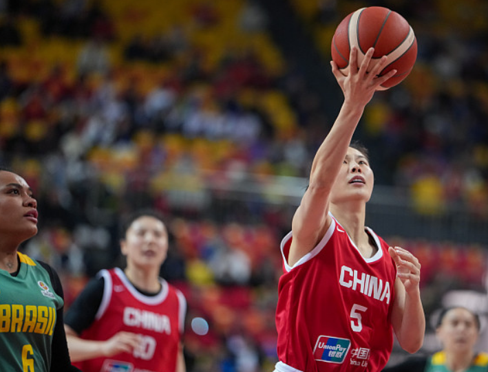 比赛结果-泪目！中国女篮30岁王牌轰21+3拒绝逆转：宫鲁鸣幸亏带了她