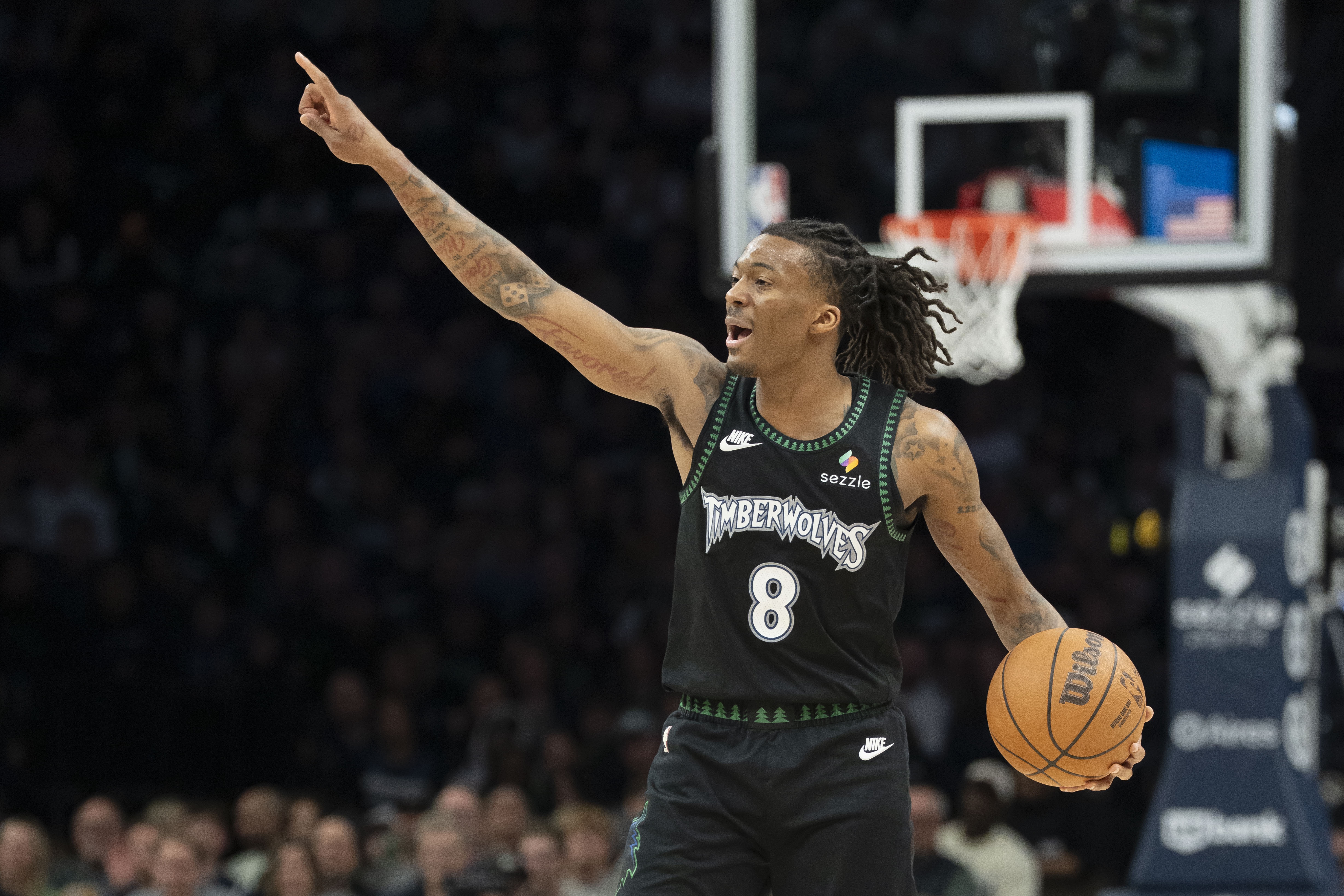 比赛结果-海兰德最近3场场均19.3分5板5.3助1.7断 投篮命中率50% 三分51.9%